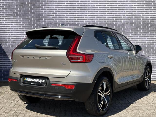 Volvo XC40 2.0 B4 Plus Dark FULL LED | Trekhaak | Camera | Harman/Kardon | Keyless Entry/start | elektrisch verstelbare voorstoelen | Google | Blis | Adaptieve cruise Control |