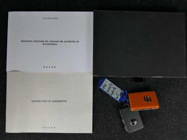 Volvo XC40 1.5 T4 Recharge Inscription Leer / Keyless Entry / 19'' / DAB+ / Navi