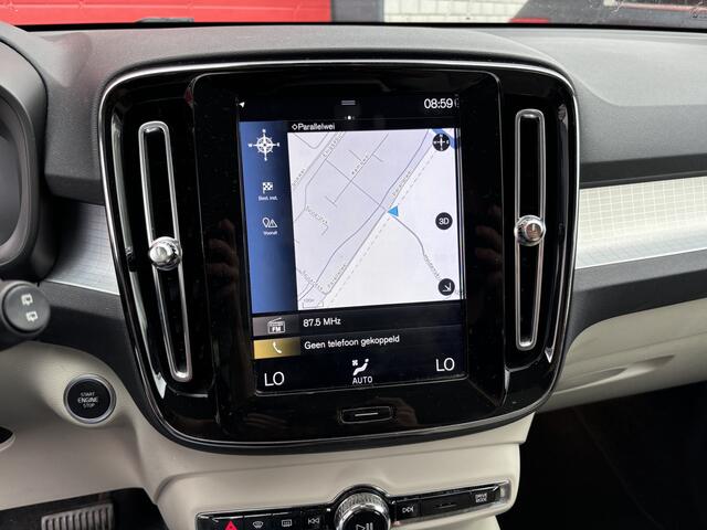 Volvo XC40 1.5 T3 Business Pro AUTOMAAT / TREKHAAK / FULL LED / KEYLESS / CAMERA / CARPLAY / NAVI / CLIMA / PDC / ACC / NL-AUTO
