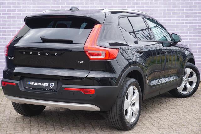 Volvo XC40 1.5 T3 Momentum Pro | Panorama-schuifdak | Camera | Harman Kardon | LED Koplampen | Zwarte Hemel |