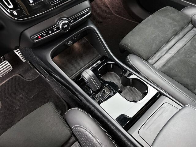 Volvo XC40 Recharge P8 AWD R-Design | Trekhaak |