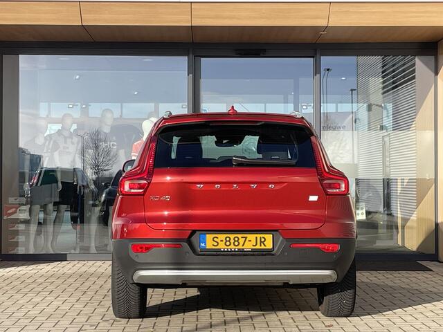 Volvo XC40 T4 Aut. Plug-in Hybride Core Bright | Stoel- en stuurverwarming | Apple Carplay