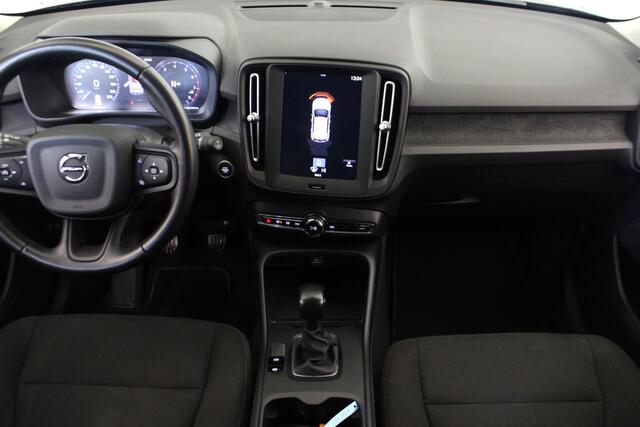 Volvo XC40 1.5 T2 Momentum Core