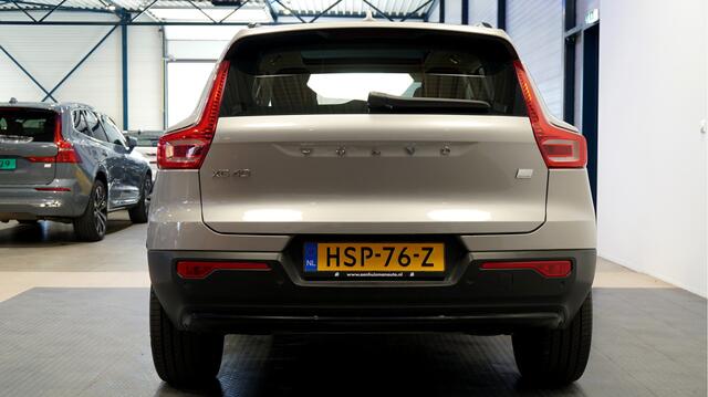 Volvo XC40 1.5 T5 Plug-in Hybrid 193kW/262pk DCT7 Ultimate Facelift! PANORAMADAK + HARMAN/KARDON + LEER + PILOT ASSIST + STOEL-&STUURVERWARMING + CAMERA + BLIS + KEYLESS ENTRY&GO + LANE ASSIST + FULL LED + EL.TREKHAAK + PD-GLASS + PARKSENSOREN V&A + 19" LM-VELGEN!!