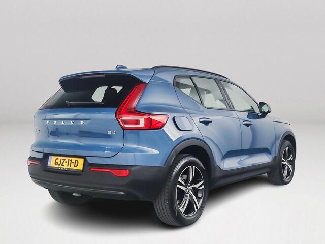 Volvo XC40 B4 Aut. Plus Dark | Harman Kardon | Parkeercamera | Trekhaak