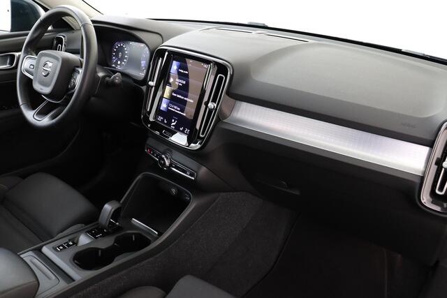 Volvo XC40 T2 AUT. MOMENTUM BUSINESS -PANO.DAK|360°CAM|TREKHAAK|CLIMATE|18"|KEYLESS