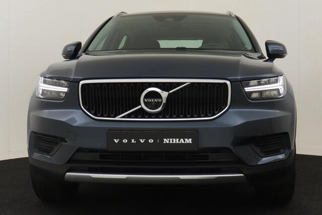 Volvo XC40 T2 AUT. MOMENTUM BUSINESS -PANO.DAK|360°CAM|TREKHAAK|CLIMATE|18"|KEYLESS