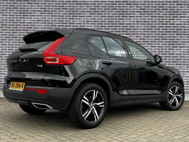 Volvo XC40 2.0 T4 R-Design | Trekhaak | Parkeer camera | Stoelverwarming | Leer | Elektrische achterklep | Parkeer sensoren voor en achter |