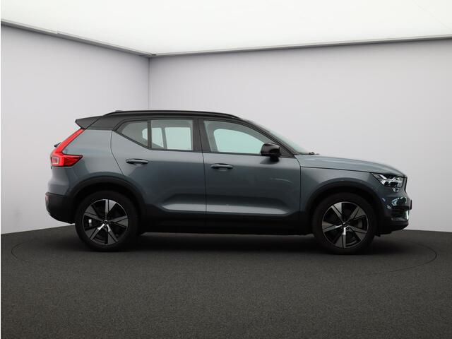 Volvo XC40 Recharge Core / Stoel+stuurwielverwarming / Nubuck interieur / All Season Banden / Elektrische Achterklep / Keyless / 19" /