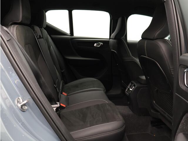 Volvo XC40 Recharge Core / Stoel+stuurwielverwarming / Nubuck interieur / All Season Banden / Elektrische Achterklep / Keyless / 19" /
