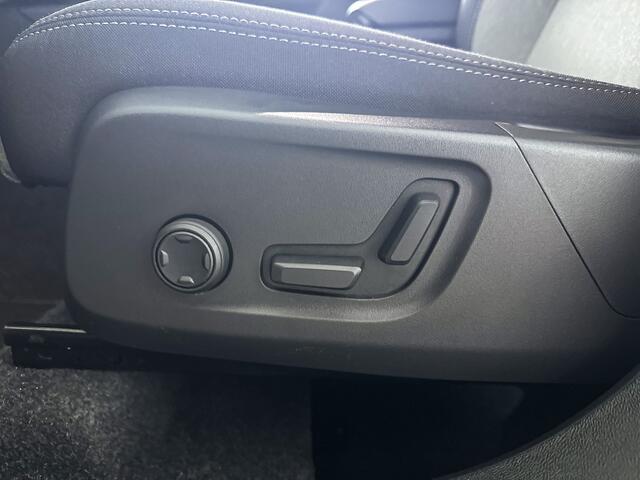 Volvo XC40 B4 Aut. Plus Dark | Harman Kardon | Parkeercamera | Trekhaak