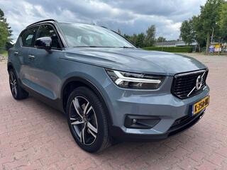 volvo-xc40-1.5-t4-recharge-r-design