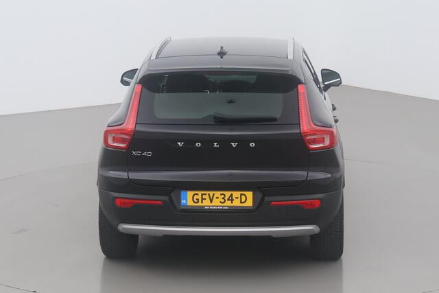 Volvo XC40 T4 Recharge Inscription Expr. | Trekhaak | Stoel+Stuurverwarming | Camera | Apple Carplay | Keyless