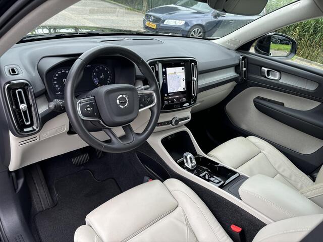 Volvo XC40 T3 Inscription | Panoramadak | DAB | Draadloos opladen