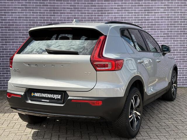 Volvo XC40 2.0 B3 Plus Dark | Full LED | Harman/Kardon | Stoel + Stuur verwarming | Memory | Keyless entry | Navigatie | Google | elektrische achterklep | Camera |
