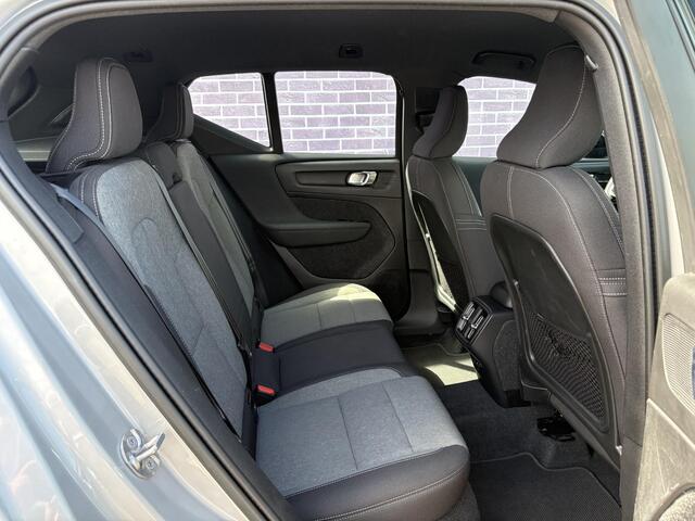 Volvo XC40 2.0 B3 Plus Dark | Full LED | Harman/Kardon | Stoel + Stuur verwarming | Memory | Keyless entry | Navigatie | Google | elektrische achterklep | Camera |