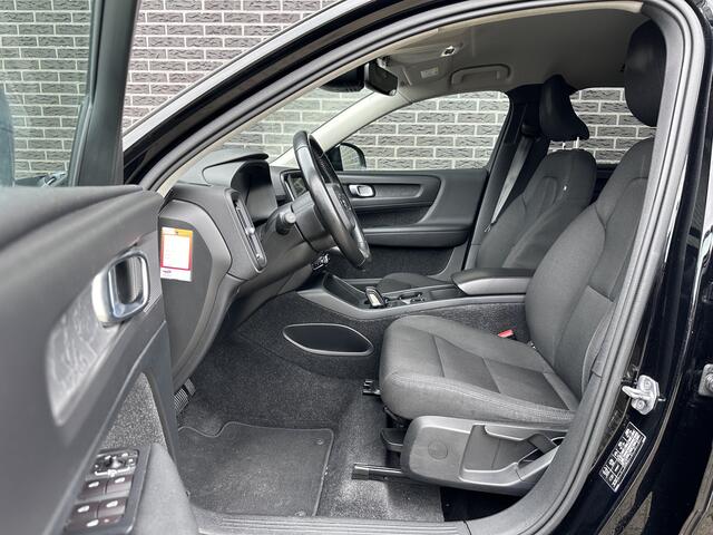 Volvo XC40 2.0 T4 | Navigatie | Verwarmd Stuur/Stoel | Apple Carplay/Android Auto