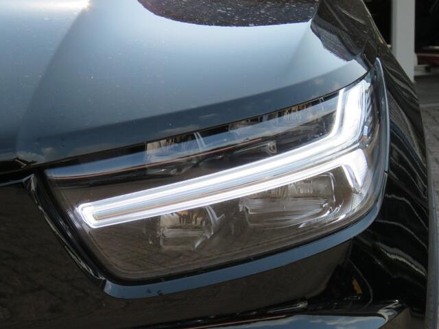 Volvo XC40 XC40 Recharge T5 Plug in Hybride / Camera / Wegklap.haak / Elec.klep / 18 Inch / Led / BOVAG garantie