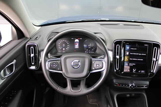 Volvo XC40 1.5 T5 Recharge R-Design Expression 262pk - Trekhaak wegklapbaar - Camera - PDC - Stoel/Stuurverwarming - Voorruit verwarming - Rijklaar