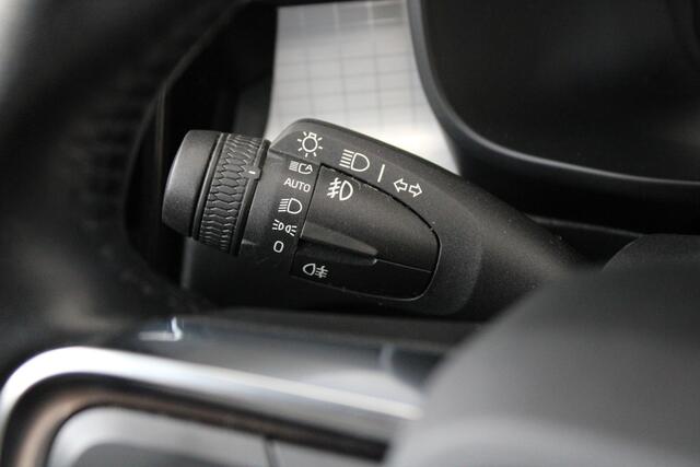 Volvo XC40 1.5 T5 Recharge R-Design Expression 262pk - Trekhaak wegklapbaar - Camera - PDC - Stoel/Stuurverwarming - Voorruit verwarming - Rijklaar