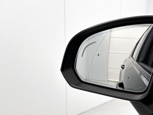 Volvo XC40 Extended Range Ultimate 82 kWh | 20inch Velgen | Panoramadak |