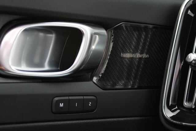 Volvo XC40 1.5 T5 Recharge Inscription - 360 camera - H&K - Memory - Pano - Trekhaak - Leder - Stoel/Stuurverwarming - BLIS - Rijklaar