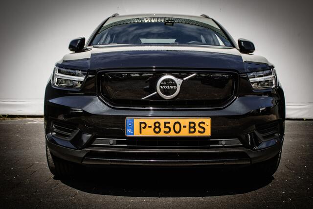 Volvo XC40 Recharge Plus Contourstoelen/ Camera/ Stoel-stuurverwarming/ Carplay/ Navigatie/ Full led