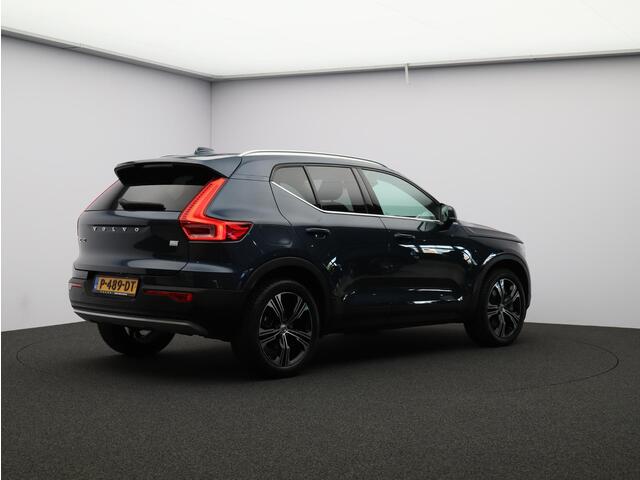 Volvo XC40 T4 Recharge Inscription / Trekhaak / 19" / Stoel+stuurwielverwarming / CarPlay / Adapt. cruise / DAB+