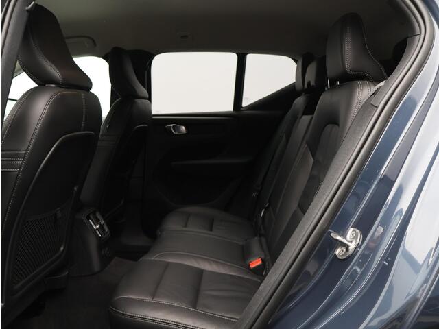 Volvo XC40 T4 Recharge Inscription / Trekhaak / 19" / Stoel+stuurwielverwarming / CarPlay / Adapt. cruise / DAB+