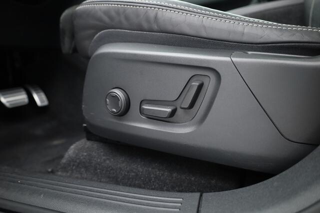 Volvo XC40 Recharge P8 AWD R-Design | Pano | 360cam | H&K | Elek. Trekhaak | 20'' | Adapt. Cruise | Elek. Stoelen