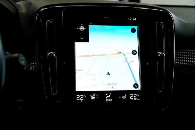 Volvo XC40 2.0 B4 AWD 155kW/211pk Aut8 R-Design PANORAMADAK + HARMAN/KARDON + ADAPT.CRUISE + BLIS + LANE ASSIST + STOELVERWARMING V&A + STUURVERWARMING + 360 CAMERA + STYLING PAKKET + EL.TREKHAAK + LEER/ALCANTARA + PARKSENSOREN V&A + 22" LM-VELGEN!!