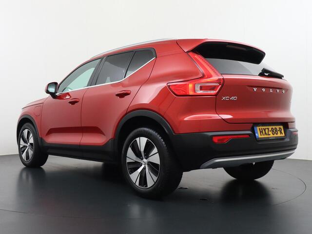 Volvo XC40 1.5 T5 Recharge Business Pro Leder/Camera/Voorruitverwarming etc.