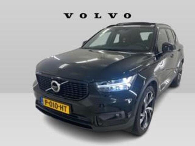 Volvo XC40 2.0 B3 R-Design | 20" Velgen | Panoramadak | Standkachel | 360 Camera |