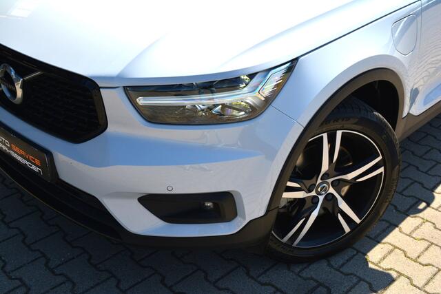 Volvo XC40 1.5 T4 Recharge R-Design | ACC | Camera | DAB |