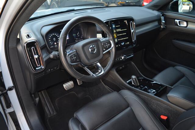 Volvo XC40 1.5 T4 Recharge R-Design | ACC | Camera | DAB |