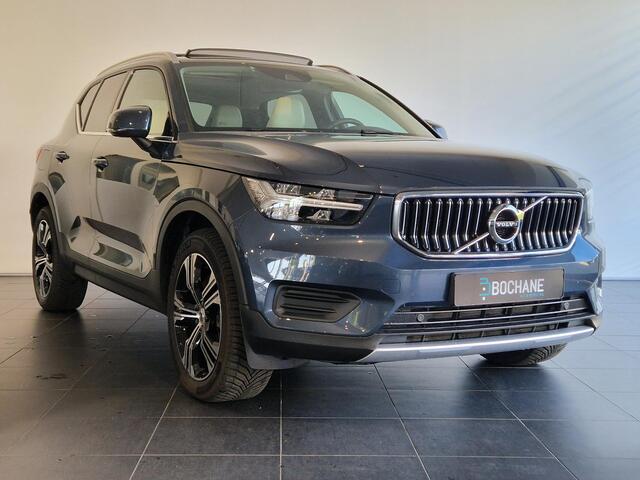 Volvo XC40 1.5 T5 Recharge Inscription | ACHTERUITRIJCAMERA | NAVIGATIE | HARMAN KARDON AUDIO | MEMORY STOEL BESTUURDER | SCHUIF/KANTELDAK |