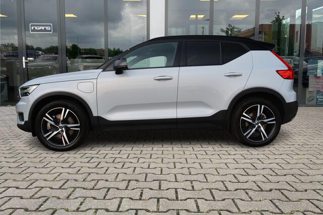 Volvo XC40 1.5 T5 Recharge R-Design | Pano | Trekhaak | Camera |