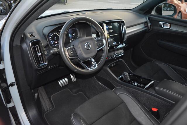 Volvo XC40 1.5 T5 Recharge R-Design | Pano | Trekhaak | Camera |