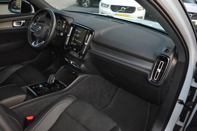 Volvo XC40 1.5 T5 Recharge R-Design | Pano | Trekhaak | Camera |