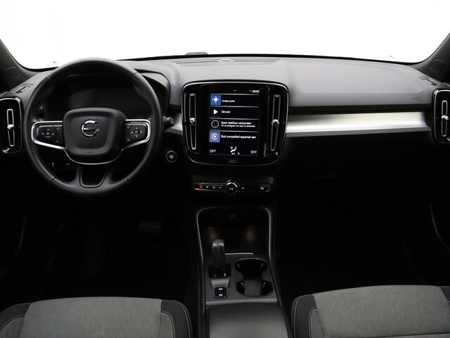 Volvo XC40 T3 163pk Business Pro / BLIS / Keyless entry / Camera achter / Elektrische achterklep / Apple/Android carplay /