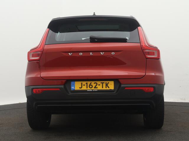 Volvo XC40 T4 Hybride Automaat / R-Design Expression / Panoramadak / Navigatie / Airco-ecc./ Xenon / Navigatie / Apk 11-2026
