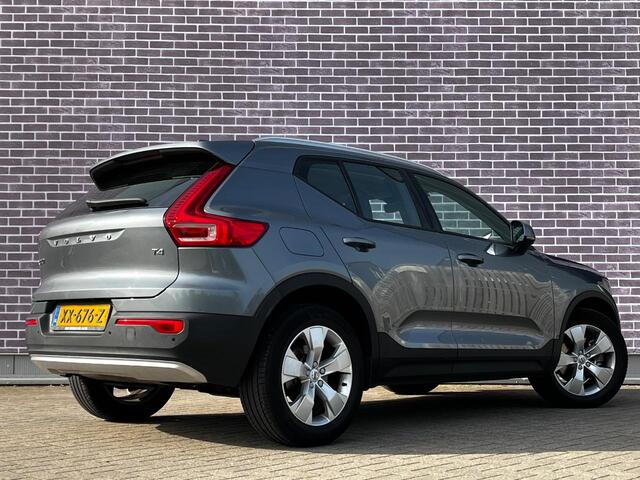 Volvo XC40 2.0 T4 Momentum | Trekhaak | 4 Cilinder | Stoel en Stuurverwarming | Keyless Entry | Parkeer Camera |