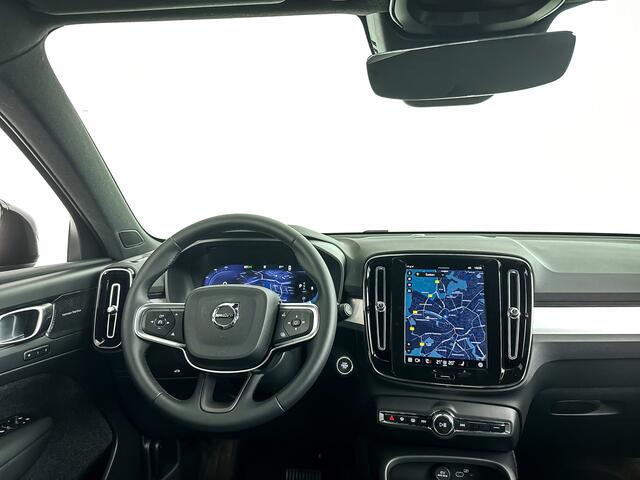 Volvo XC40 B4 Plus Dark Parkeercamera | Stoel- en Stuurverwarming | Harman Kardon | Trekhaak