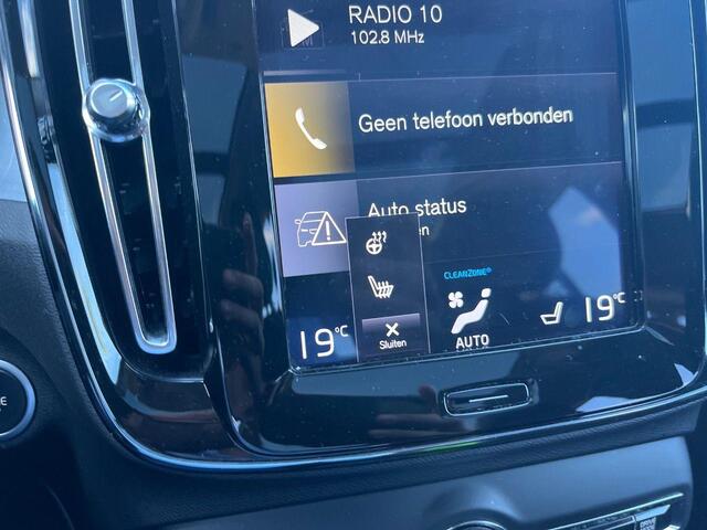 Volvo XC40 1.5 T5 Twin Engine Momentum Pro | Panorama dak | Harman & Kardon | Stuur/stuurverwarming | Adaptieve cruise control | Blis |