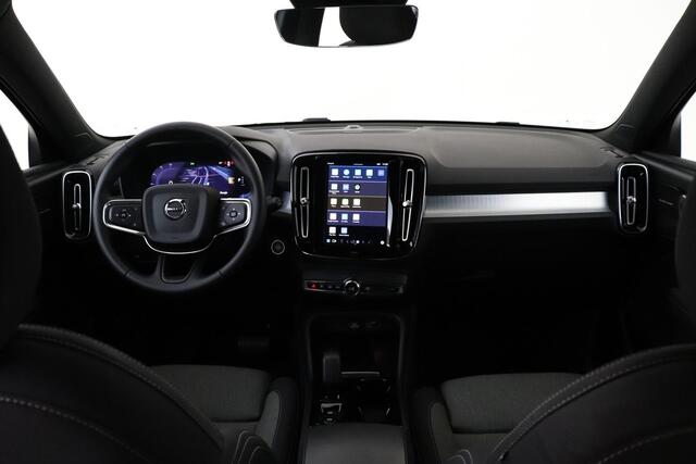Volvo XC40 B4 (M-HYBRID) PLUS DARK -CAMERA|ADAP.CRUISE|VERW.VOORRUIT|TREKHAAK|HARMAN/KARDON