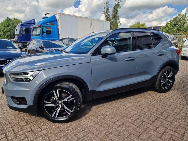 Volvo XC40 1.5 T2 Momentum Core Camera | Elektr. trekhaak | NL auto