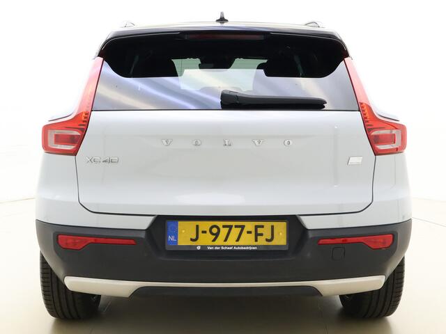 Volvo XC40 T5 262pk Recharge R-Design / 20'' / Styling kit / 360 Camera / Full-LED / Panoramadak / El. Trekhaak / El. Stoelen / Harman&Kardon / ACC / BLIS / Alarm 3 / DAB /