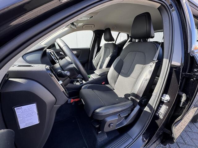 Volvo XC40 1.5 T3 Momentum Pro / Navigatie / 18" Lm velgen / Elektrisch bedienbare achterklep / Trekhaak Elektrisch bedienbare / Tweede eigenaar