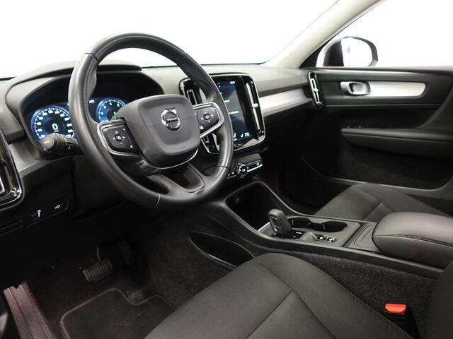 Volvo XC40 1.5 T3 163pk Momentum | Navigatie | Climate Control | Stoelverwarming | Dab | digitale Cockpit