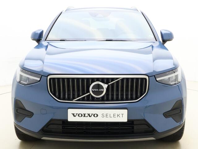 Volvo XC40 T4 211pk Plug-in hybrid Core Bright / PDC Achter / 18'' + All Season Banden / Keyless / Getint glas / Elektr. Achterklep / Draadloze telefoonlader / Lane Keepind Aid /